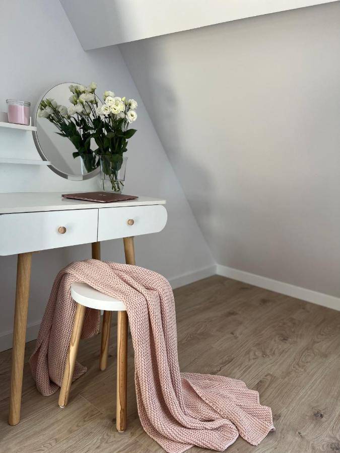 Apartamenty Bulwar Staromiejski Wrocław Exteriör bild
