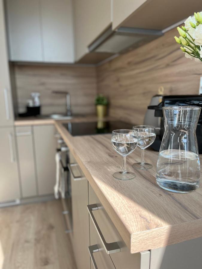 Apartamenty Bulwar Staromiejski Wrocław Exteriör bild