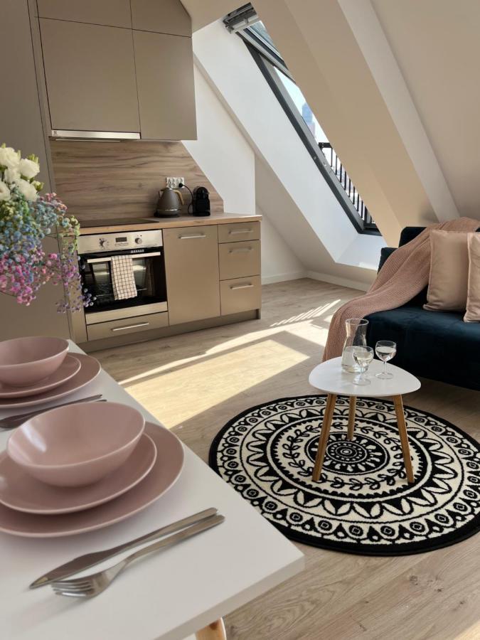 Apartamenty Bulwar Staromiejski Wrocław Exteriör bild